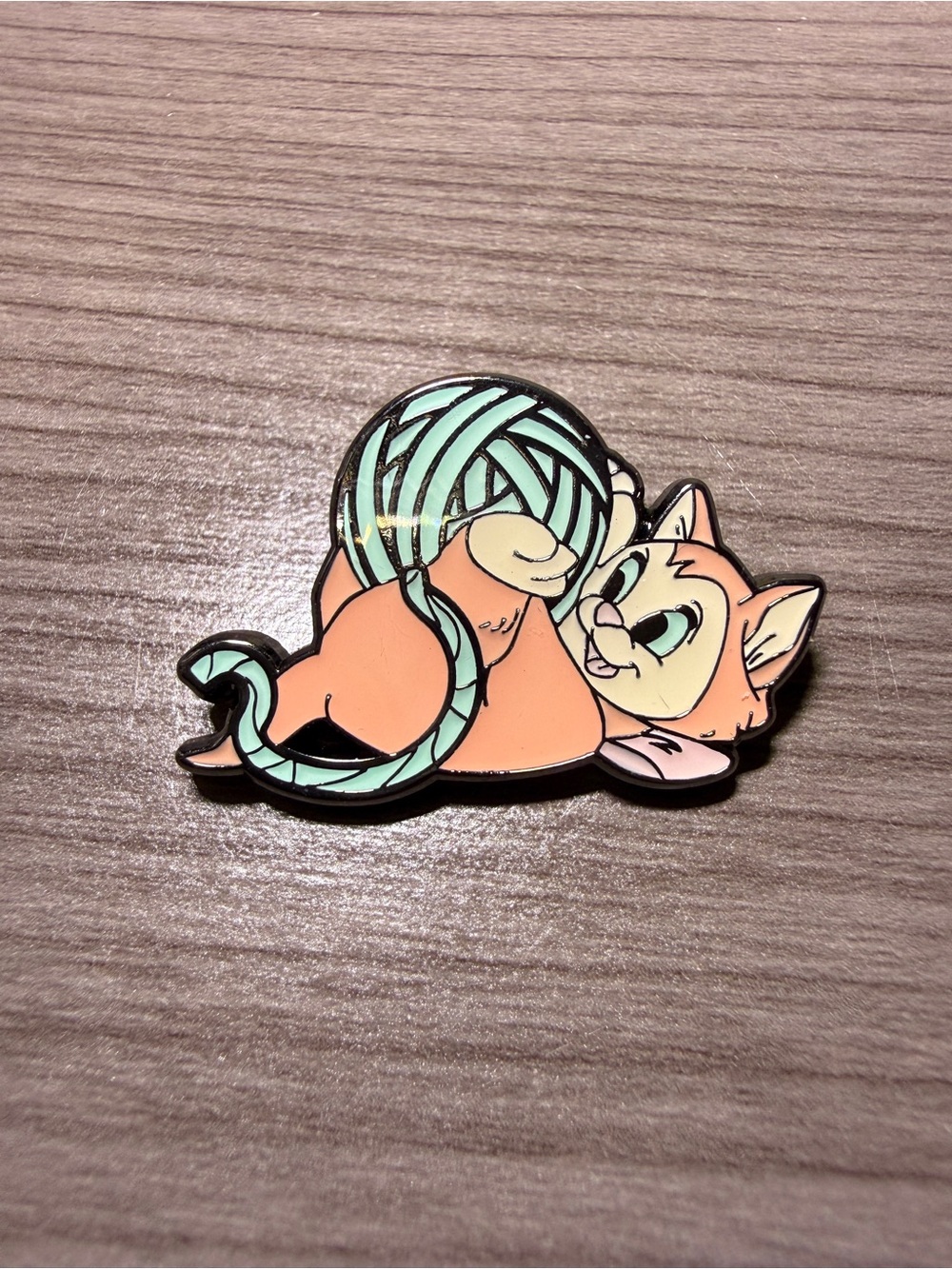 Disney Pins Dinah Disney Cat Yarn Blind Box